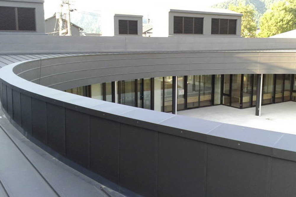 越前市　今立総合支所　屋根工事